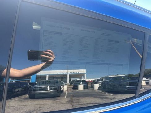 New 2026 Chevrolet Equinox EV LT image 36