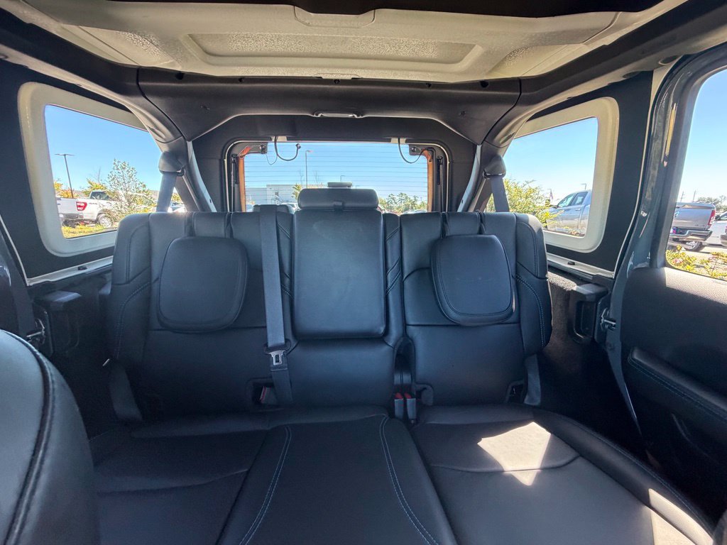 Used 2024 Jeep Wrangler Unlimited Rubicon 4xe AWD/4WD image 39