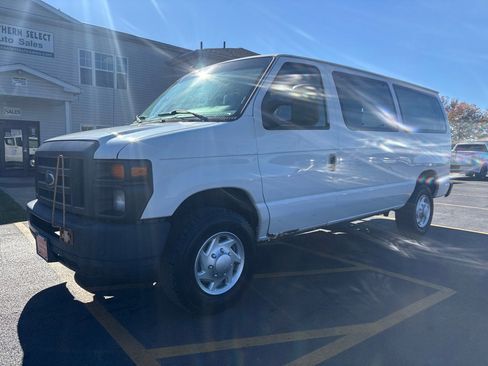 Used 2012 Ford E-350 and Econoline 350 Super Duty image 2