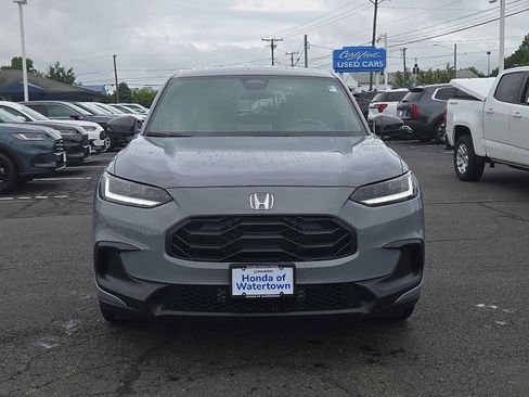 Used 2024 Honda HR-V Sport image 2