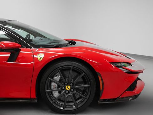 Certified 2022 Ferrari SF90 Stradale image 13