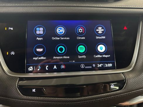 Certified 2022 Cadillac XT5 Premium Luxury w/ LPO, Floor Liner Package image 13