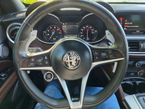 Used 2018 Alfa Romeo Stelvio Ti Sport AWD/4WD image 15