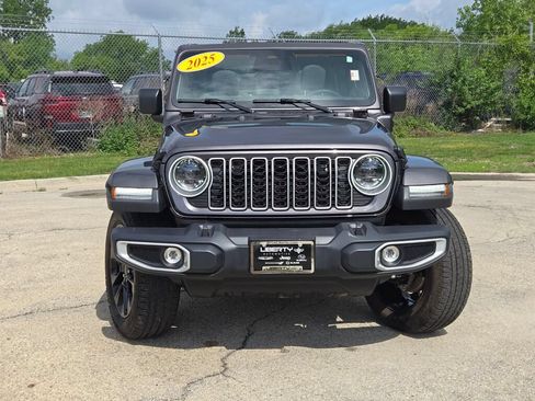 Certified 2025 Jeep Wrangler Unlimited Sahara w/ Safety Group AWD/4WD image 4