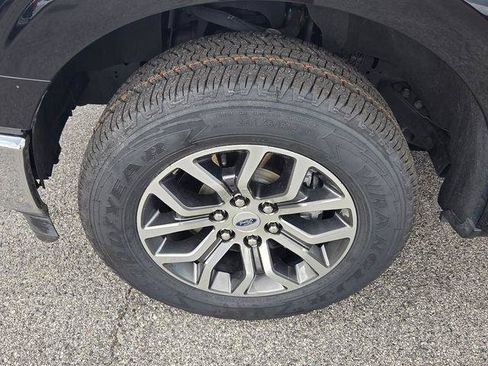 Used 2022 Ford F150 Lariat RWD image 9