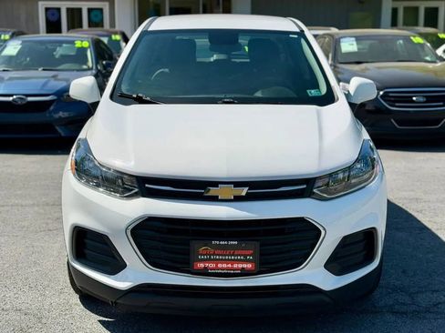 Used 2019 Chevrolet Trax LS FWD image 3