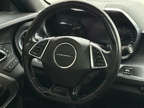 Used 2017 Chevrolet Camaro SS image 23