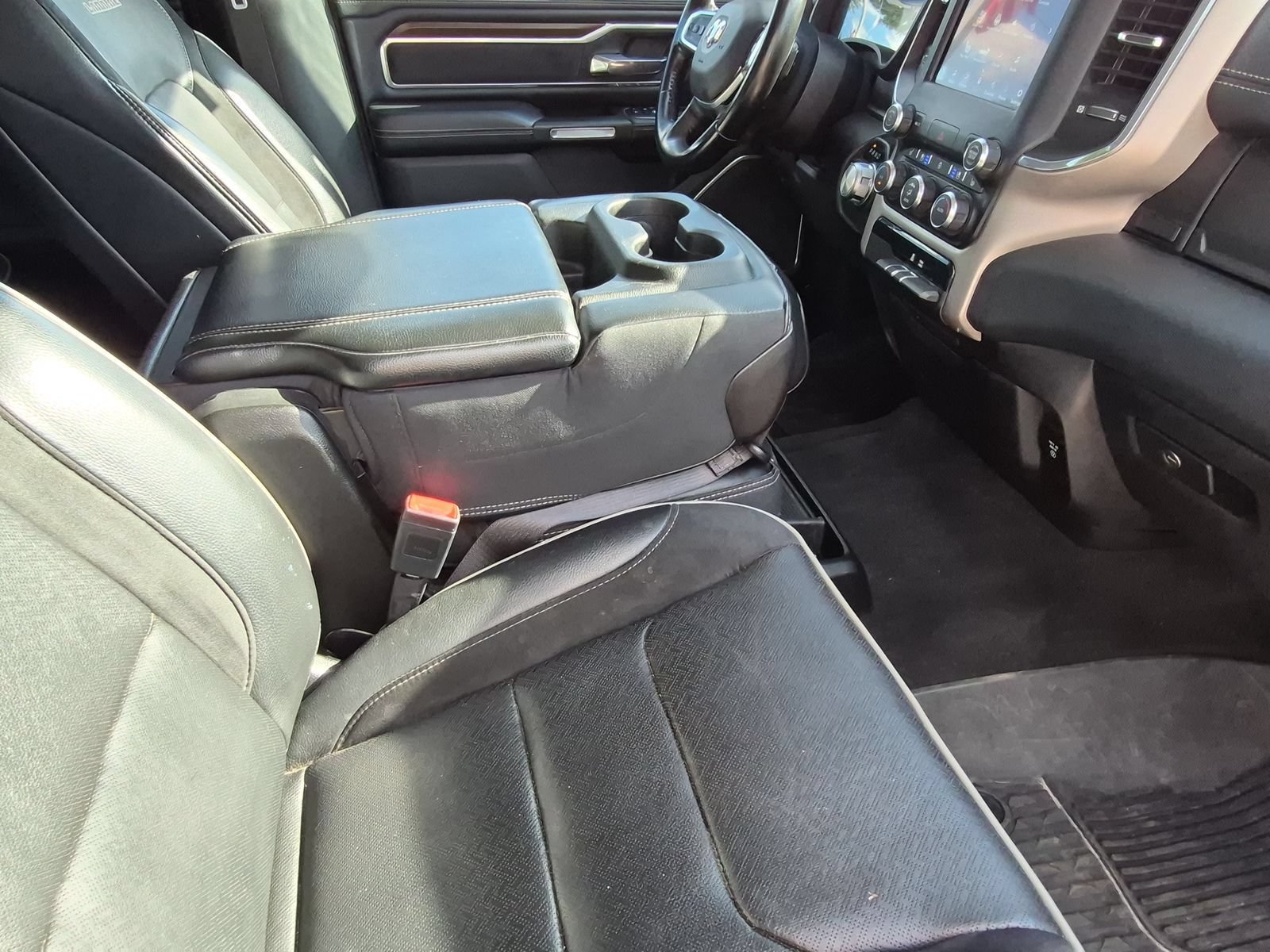 Used 2021 RAM 1500 Laramie AWD/4WD image 22