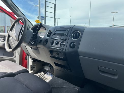 Used 2004 Ford F150 STX RWD image 14