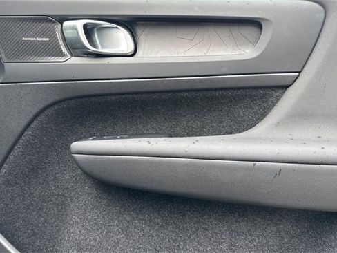 Used 2023 Volvo XC40 Recharge Ultimate w/ Protection Package Premier image 20