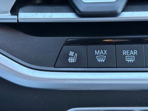 Used 2021 BMW X5 M50i image 27