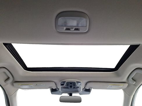 Certified 2024 Subaru Outback Premium AWD/4WD image 13