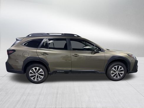 Certified 2024 Subaru Outback Premium AWD/4WD image 8