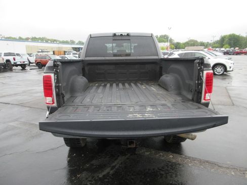 Used 2018 RAM 2500 Laramie w/ Convenience Group AWD/4WD image 7