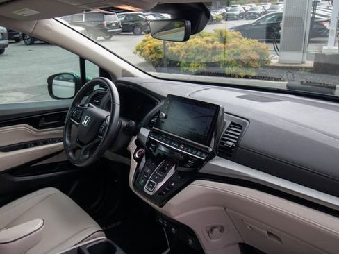 Used 2025 Honda Odyssey Touring image 33