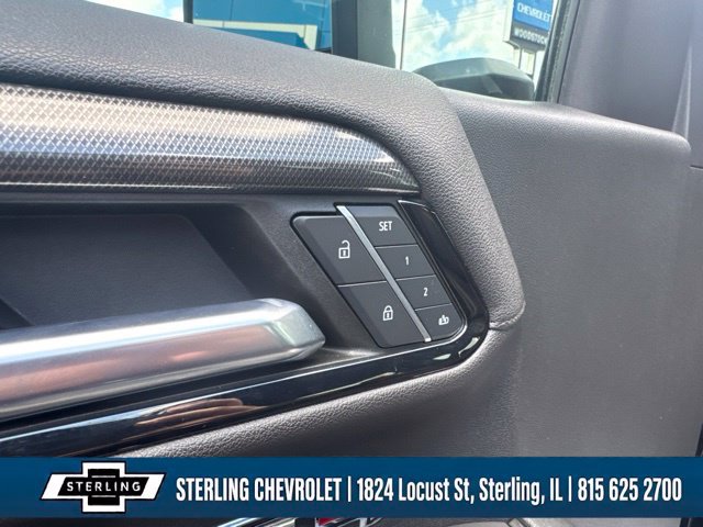 Used 2023 GMC Sierra 1500 AT4 w/ Technology Package AWD/4WD image 24
