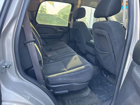Used 2007 Chevrolet Tahoe LS RWD image 9