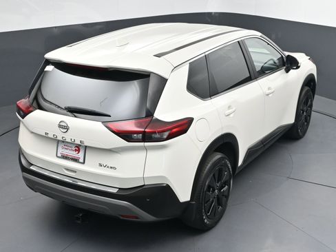 Certified 2023 Nissan Rogue SV image 34