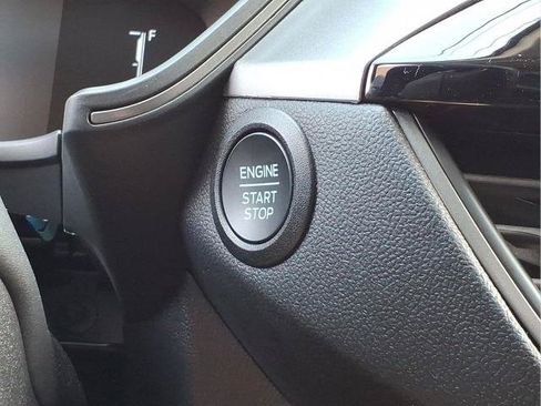 Certified 2023 Ford Escape Active AWD/4WD image 24