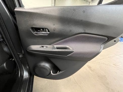 Used 2020 Nissan Kicks SV image 13