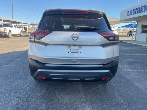 Used 2023 Nissan Rogue SL image 5