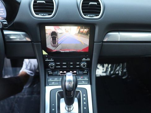 Used 2019 Porsche 718 Cayman RWD image 31