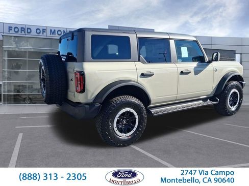 New 2026 Ford Bronco Outer Banks w/ Sasquatch Package AWD/4WD image 7