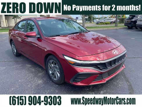 Used 2024 Hyundai Elantra SEL FWD image 1