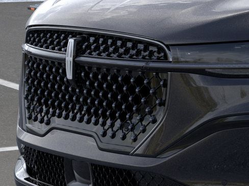 New 2026 Lincoln Nautilus Reserve AWD/4WD image 17