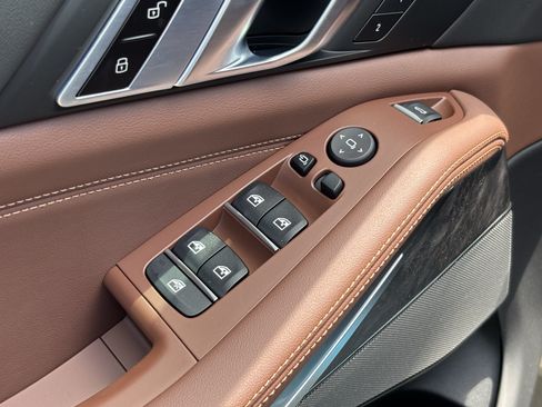 New 2026 BMW X5 xDrive40i AWD/4WD image 15