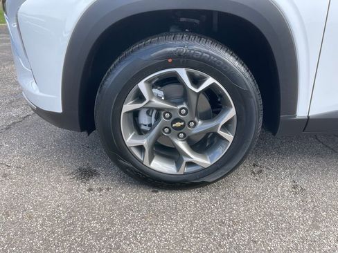 New 2026 Chevrolet Trax LT FWD image 27