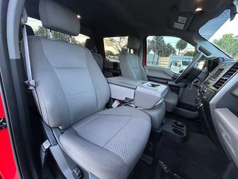 Used 2017 Ford F150 XLT AWD/4WD image 26