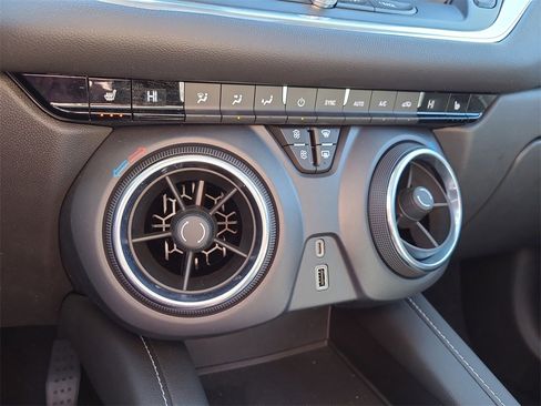 Used 2023 Chevrolet Blazer LT image 24