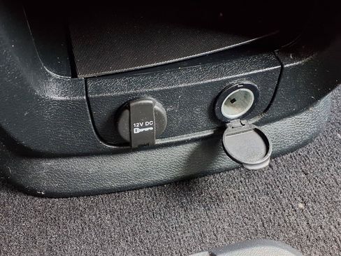 Used 2015 Dodge Grand Caravan SE w/ Quick Order Package 29E SE FWD image 8