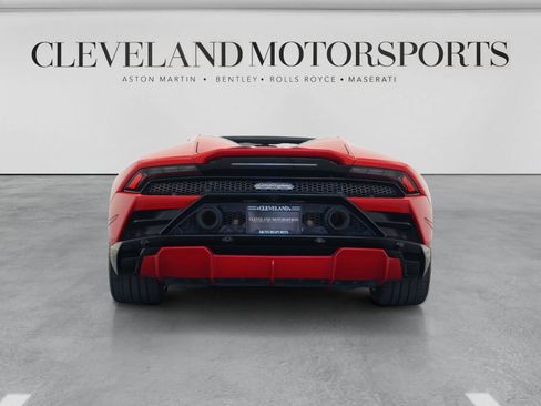 Used 2021 Lamborghini Huracan EVO RWD image 45