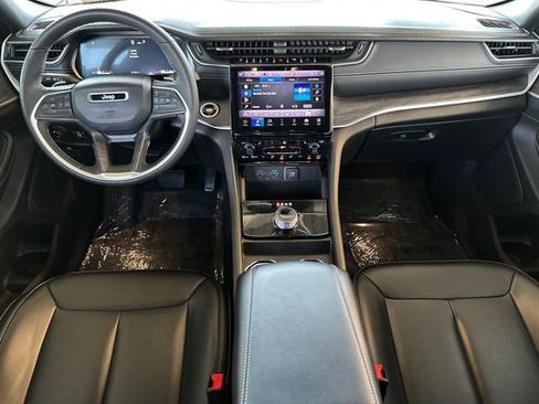 Certified 2024 Jeep Grand Cherokee Limited RWD image 13