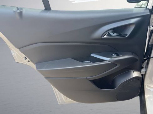 New 2026 Chevrolet Trax RS FWD image 24