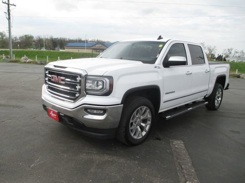 Used 2018 GMC Sierra 1500 SLT w/ SLT Premium Package image 10