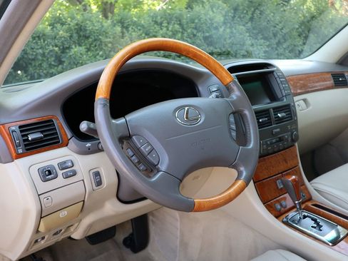 Used 2004 Lexus LS 430 image 15