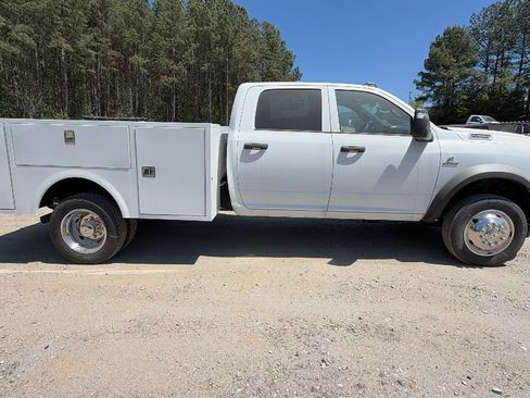 New 2026 RAM 5500 Tradesman w/ Chrome Appearance Group image 7
