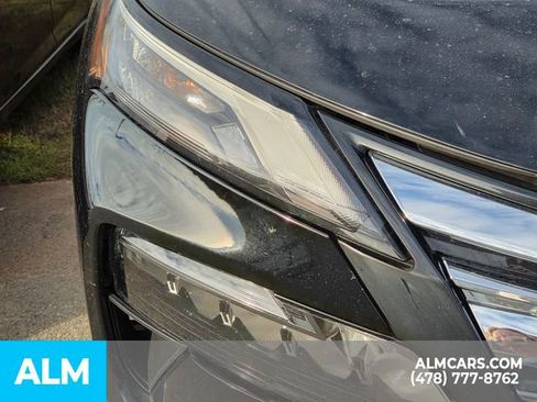 Used 2025 Nissan Rogue SV image 22