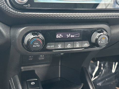 Used 2021 Nissan Kicks SV image 19