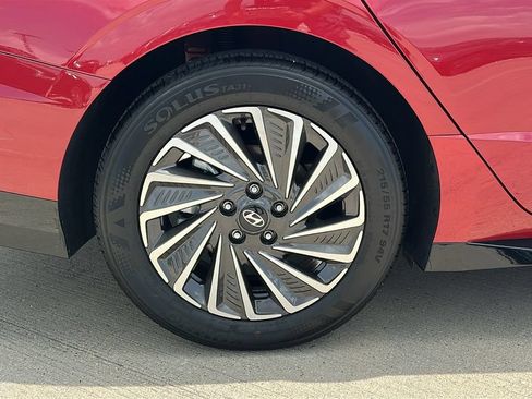 Certified 2025 Hyundai Sonata SEL FWD image 16