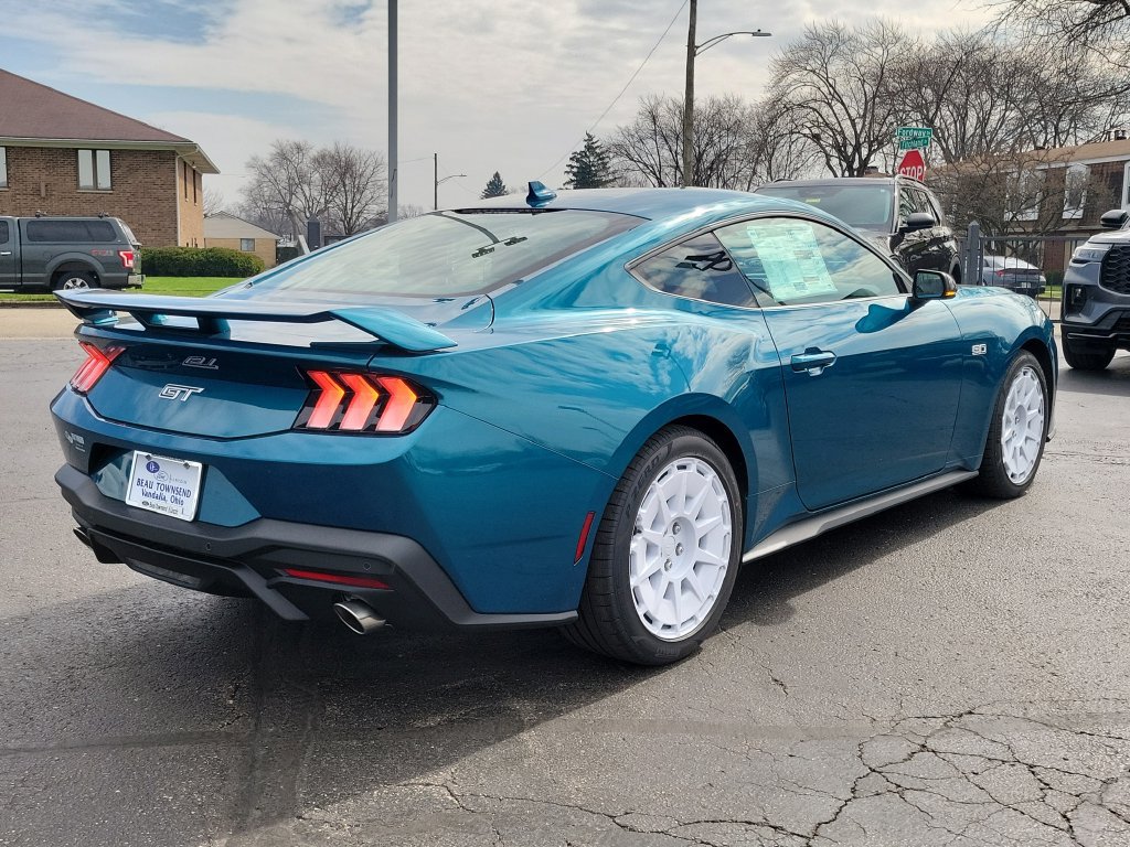 New 2026 Ford Mustang GT RWD image 4