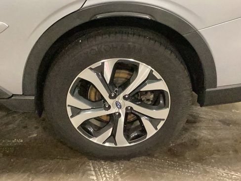 Used 2021 Subaru Outback Limited image 7