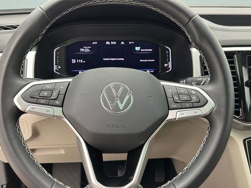 Used 2023 Volkswagen Atlas SEL AWD/4WD image 19