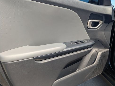 Used 2025 Kia K4 FWD image 15