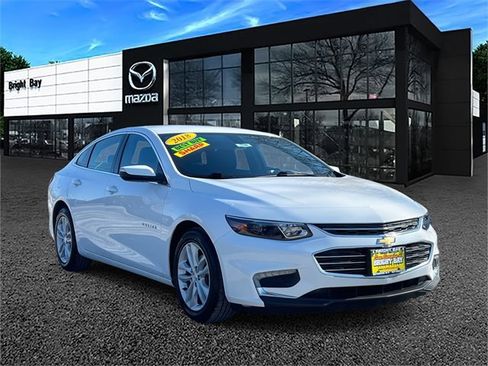 Used 2018 Chevrolet Malibu LT image 1