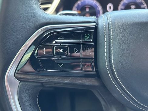Used 2021 Jeep Grand Cherokee L Overland w/ Luxury Tech Group IV AWD/4WD image 22