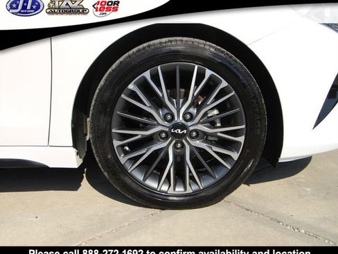 Used 2023 Kia Forte GT-Line w/ GT-Line Premium Package FWD image 8